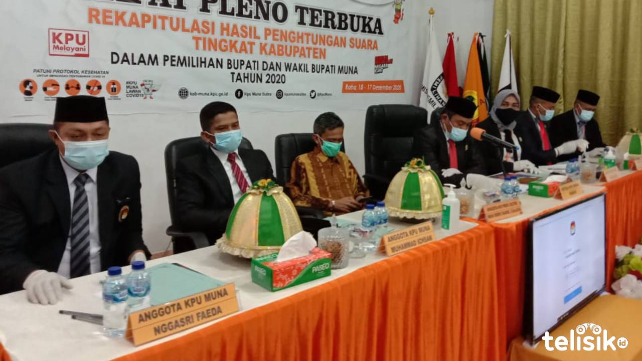 Proses pleno rekapitulasi tingkat kabupaten. Foto: Sunaryo/Telisik