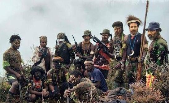 Kelompok Kriminal Bersenjata (KKB) di Papua. Foto: Okezone.com