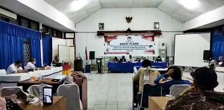 Suasana pleno tingkat KPU Konsel. Foto: Ist.