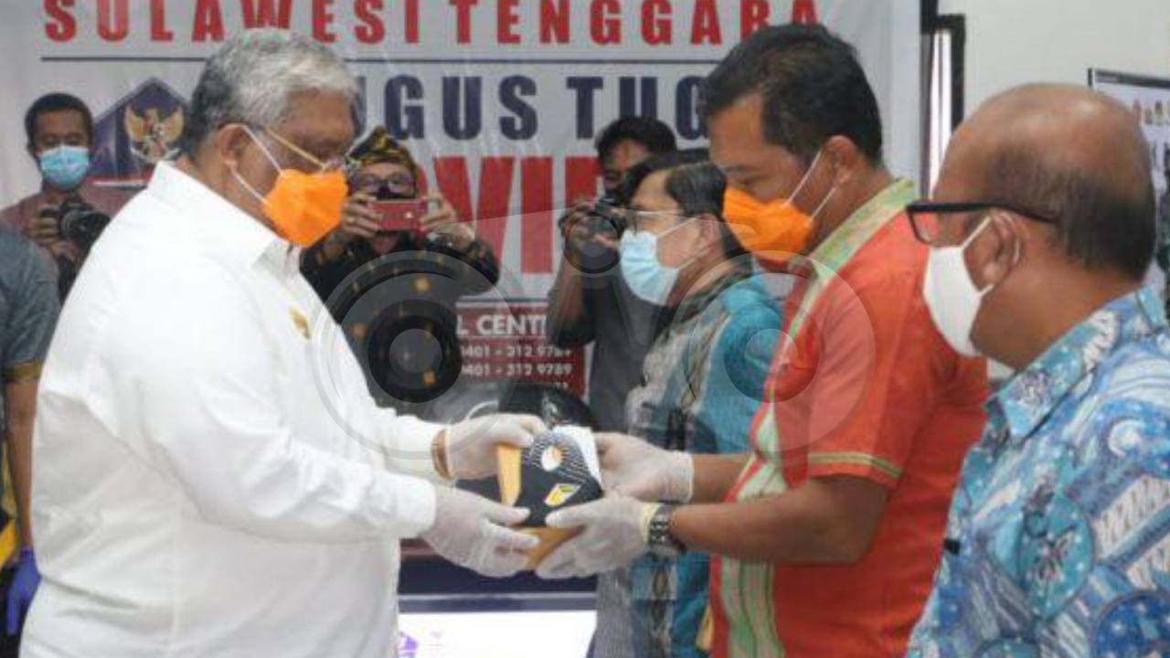 Peluncuran Program Sejuta Masker oleh Gubernur Ali Mazi beberapa waktu lalu. Foto: Siswanto Azis/Telisik