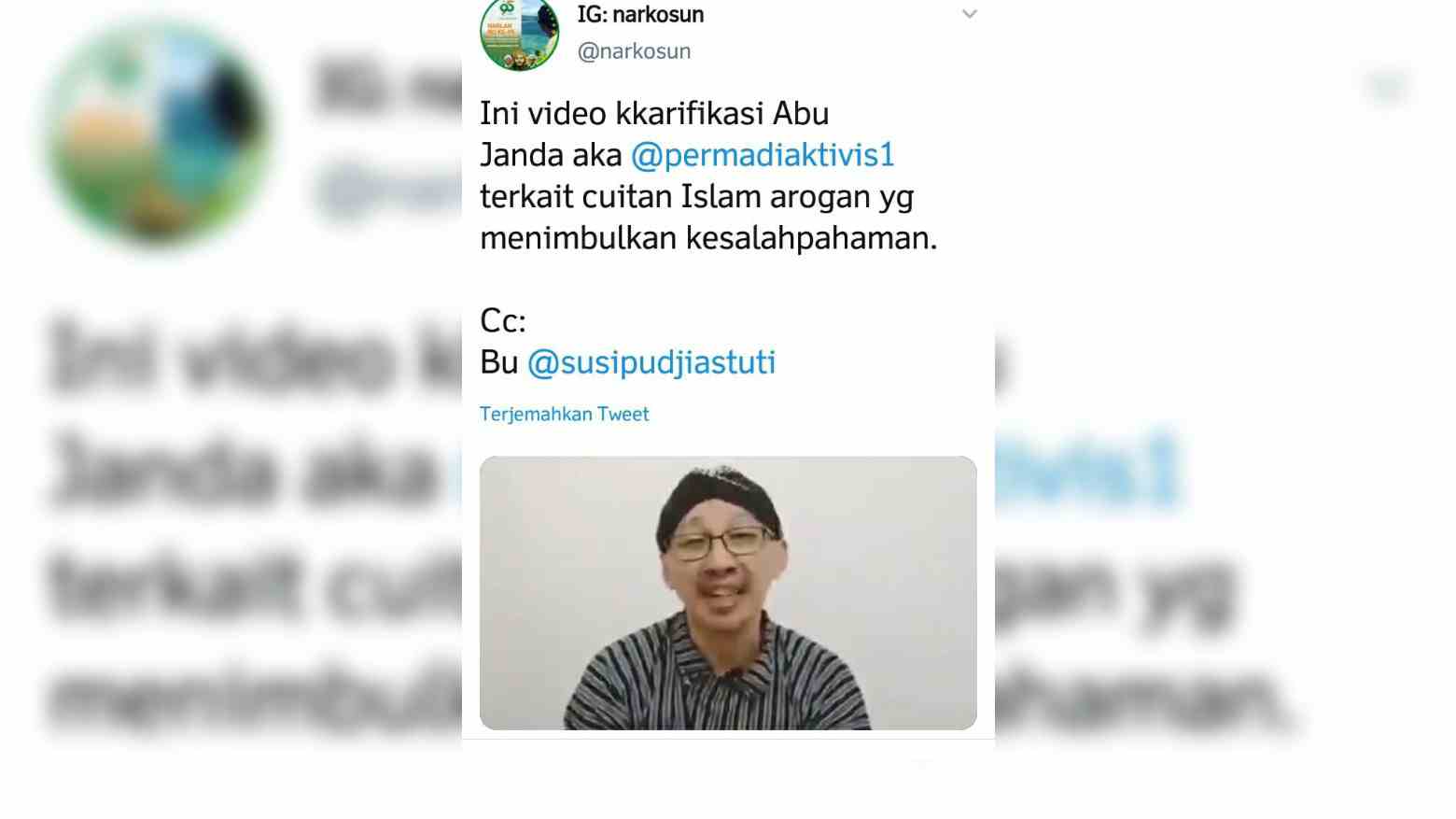 Video klarifikasi Abu Janda di Twitter. Foto: Repro Twitter