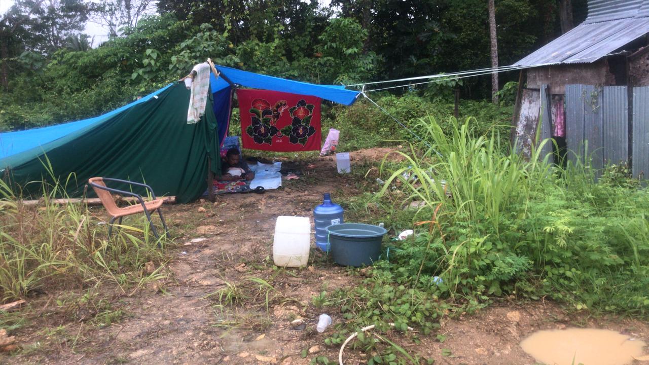 Salah satu lokasi pengungsian korban gempa Mamuju. Foto: Ist.