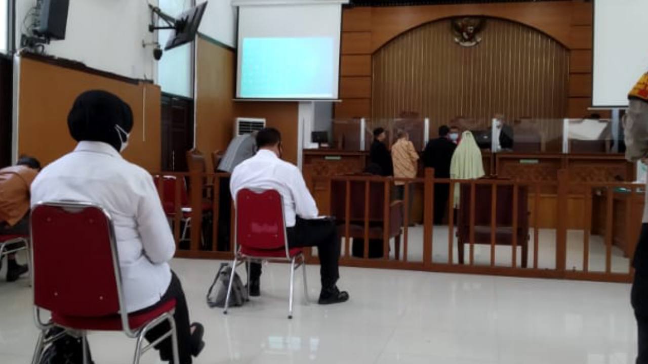 Suasana persidangan pra peradilan Habib Rizieq Shihab. Foto: Repro Pikiran Rakyat