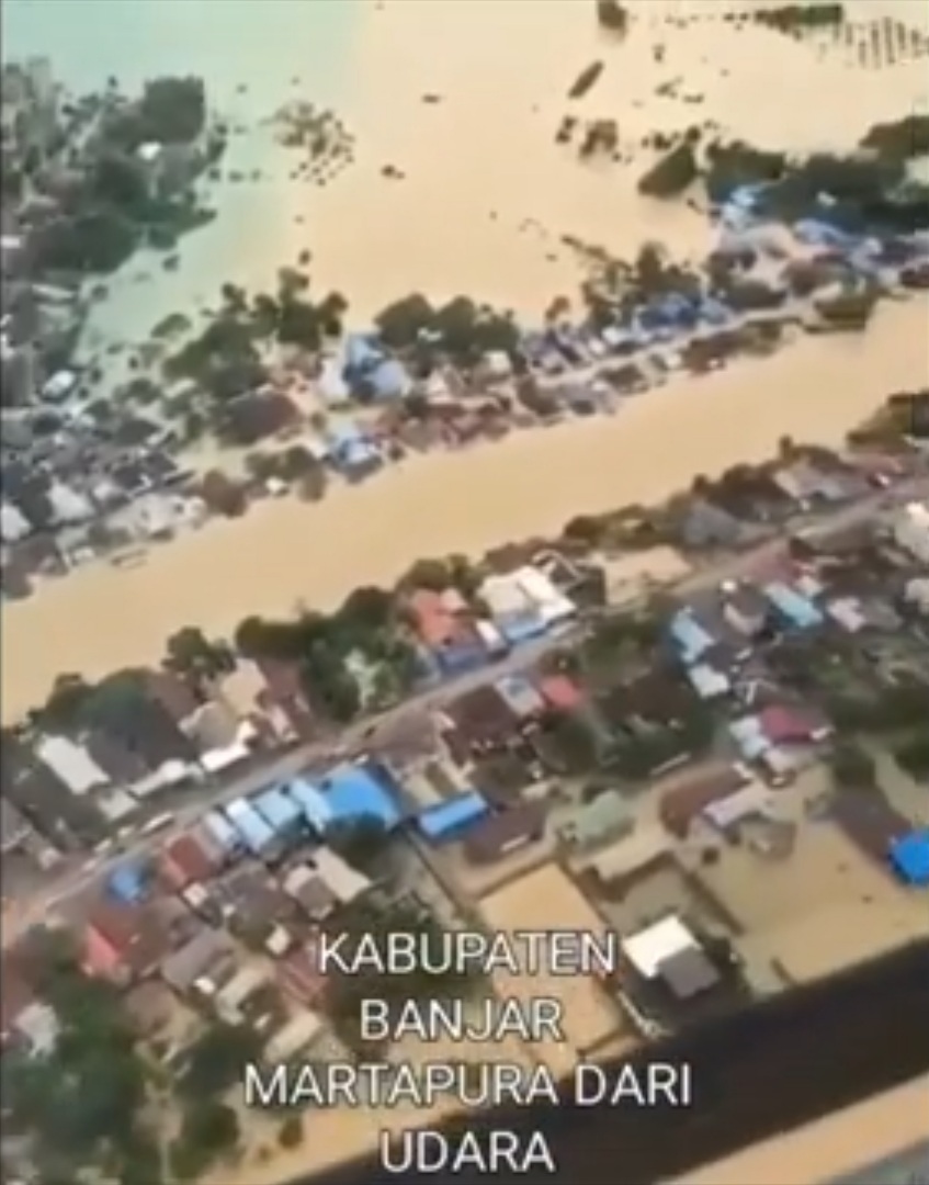 Ribuan rumah di Kalimantan Selatan, Kabupaten Banjar, terendam banjir. Foto: Ist