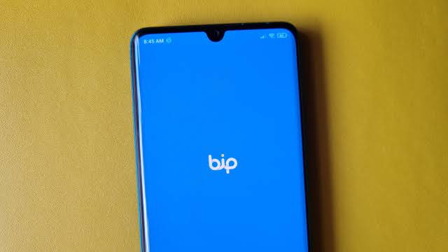 Aplikasi pesan BiP pesaing WhatsApp. Foto: Repro kumparan.com