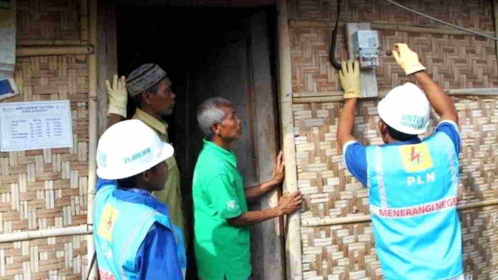 Subsidi listrik gratis untuk warga miskin tahun 2021. Foto: Repro Harapanrakyat.com