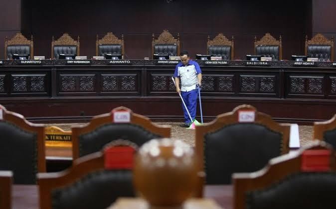 Suasana ruang sidang di Mahkamah Konstitusi (MK). Foto: Repro detik.com