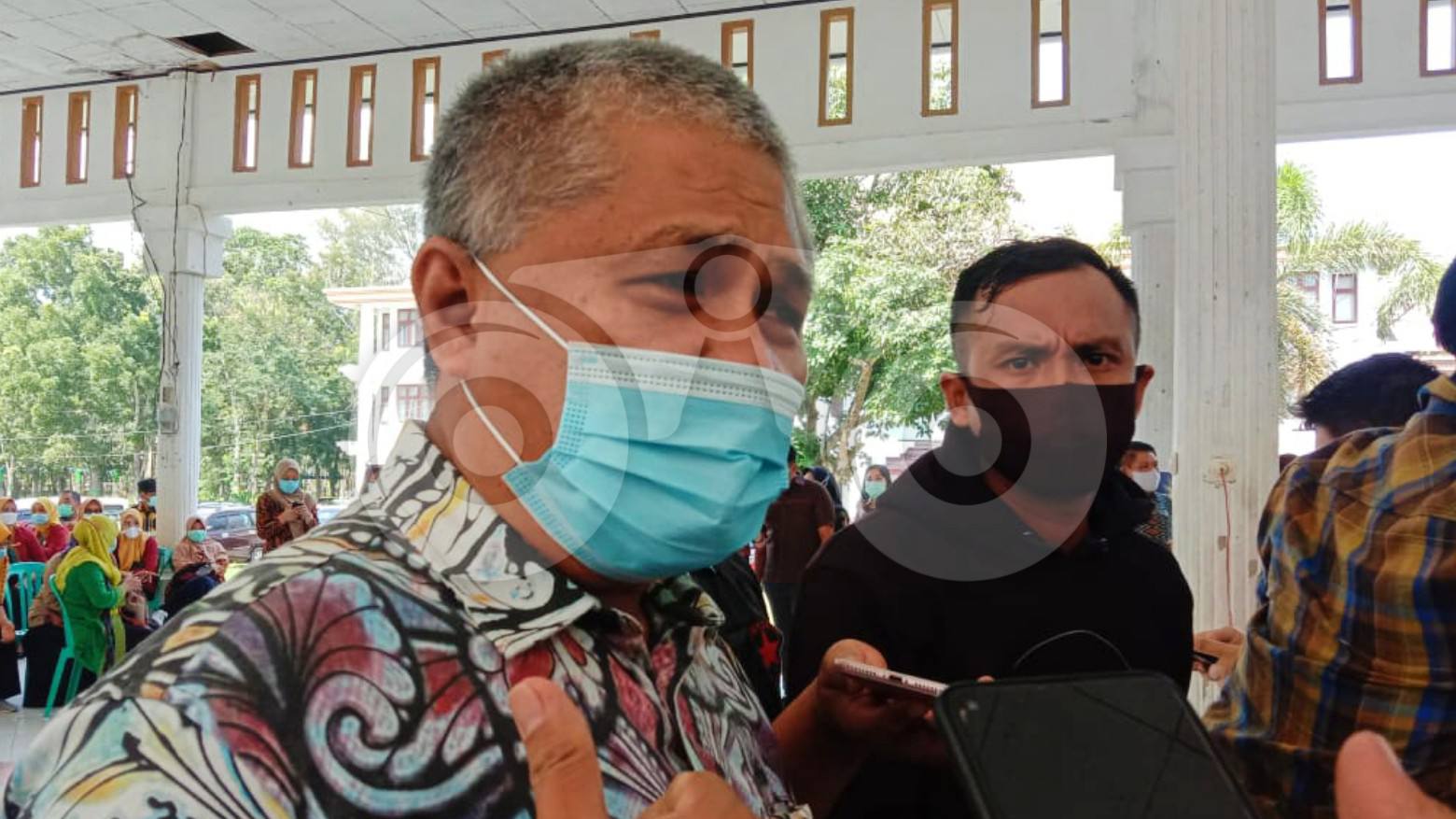 Bupati Konawe, Kery Saiful Konggoasa menghadiri acara pencanangan vaksinasi COVID-19. Foto: Muh. Surya Putra/Telisik