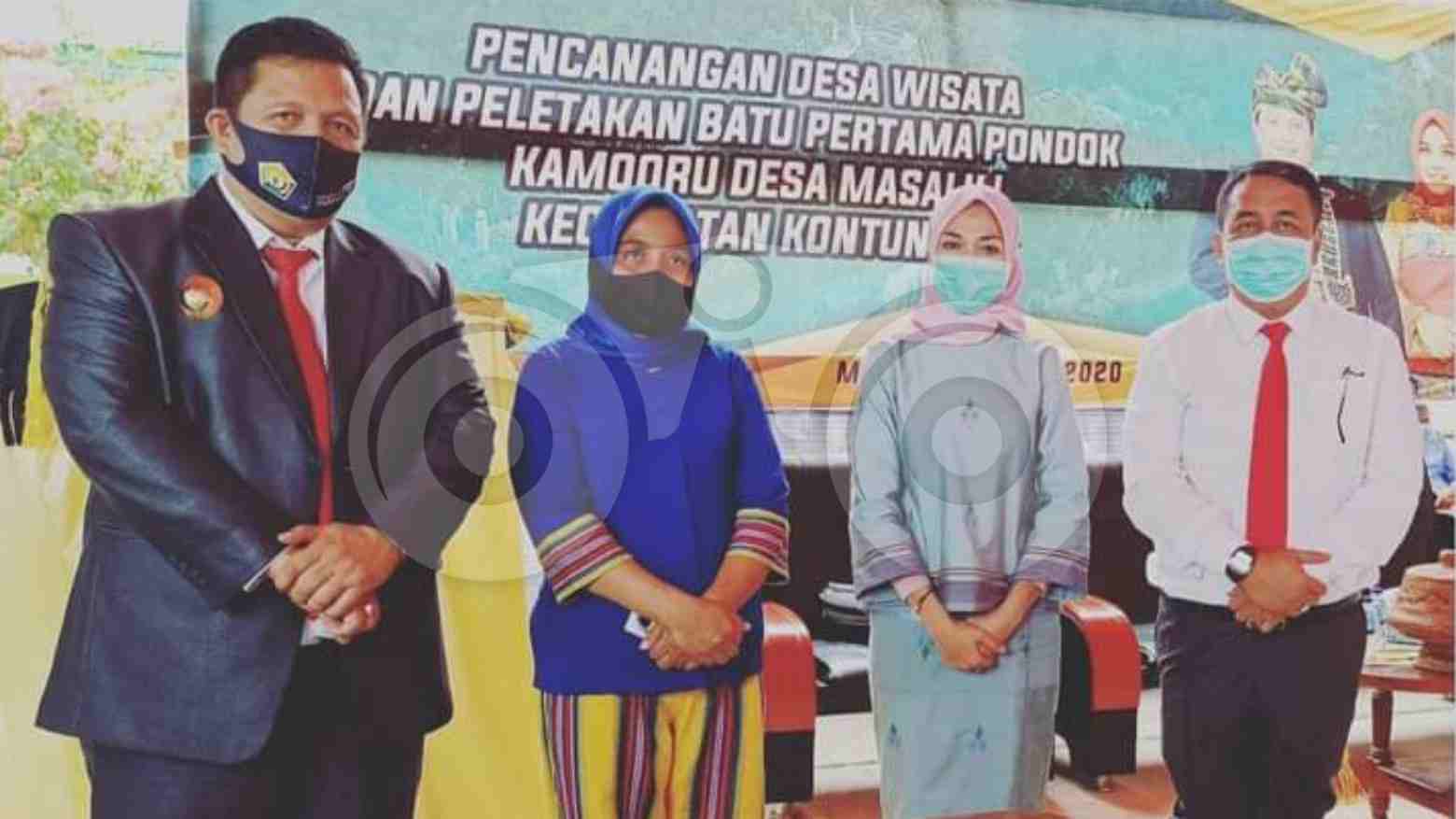 Bupati Muna, LM Rusman Emba bersama Pj Sekda, Syahruddin Nurdin (kemeja putih). Foto: Sunaryo/Telisik