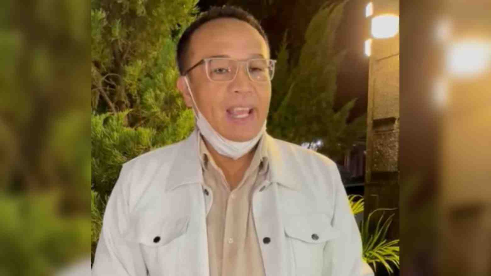 Rajiun Tumada dalam video yang tersebar, mengucapkan selamat kepada Paslon TERBAIK. Foto: tangkapan layar video