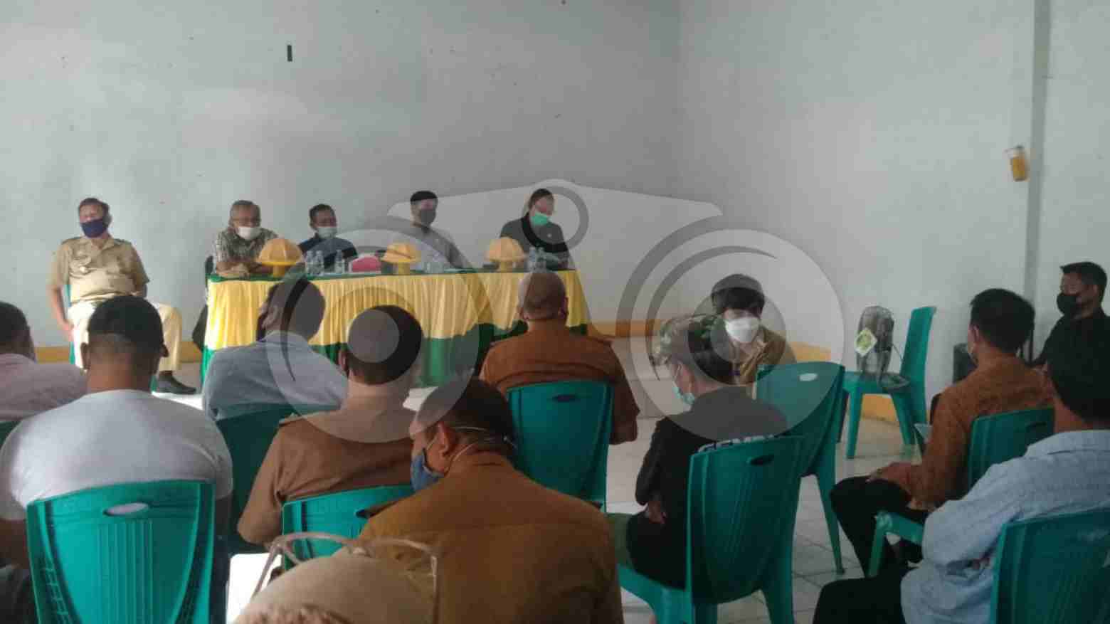 Suasana hearing terkait penyelesaian sengketa tanah di Puuwatu. Foto: Fitrah Nugraha/Telisik