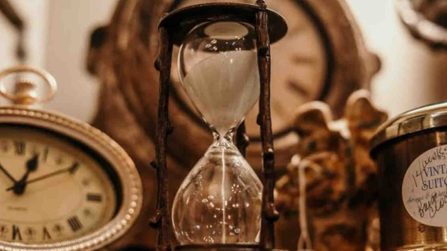 Jam pasir. Foto: Repro bobo.grid.id