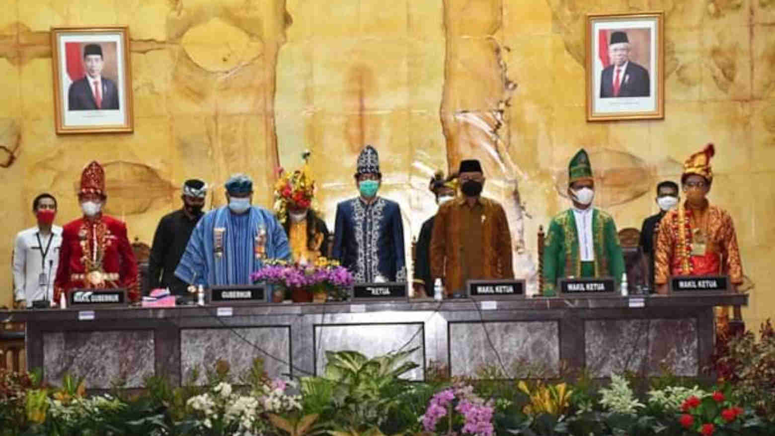 Suasana Rapat Paripurna DPRD Sultra HUT Sultra ke 57. Foto: Ist.