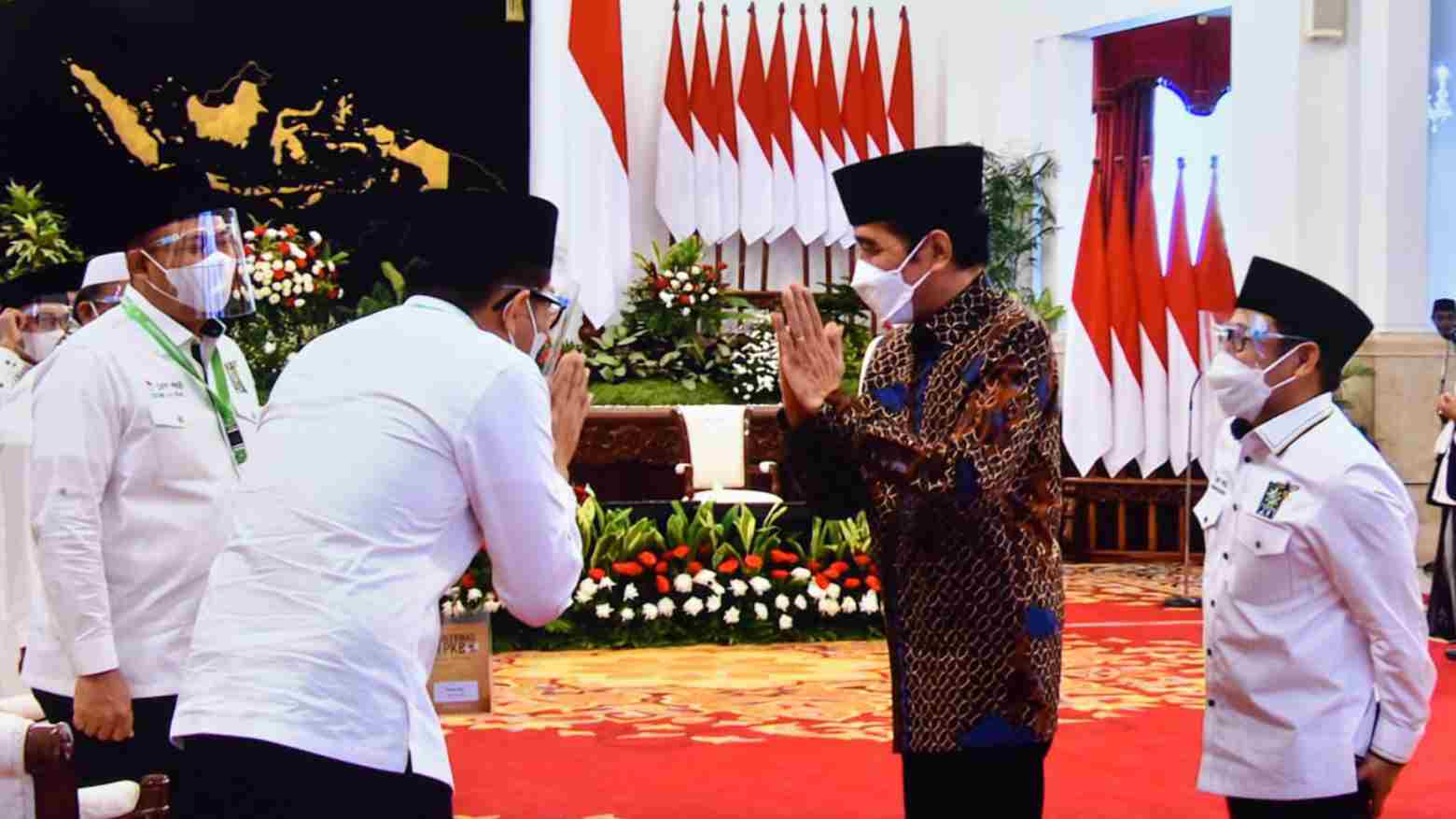 Presiden Jokowi (tengah) saat hadiri Mukernas PKB di Istana Negara. Foto: Ist.
