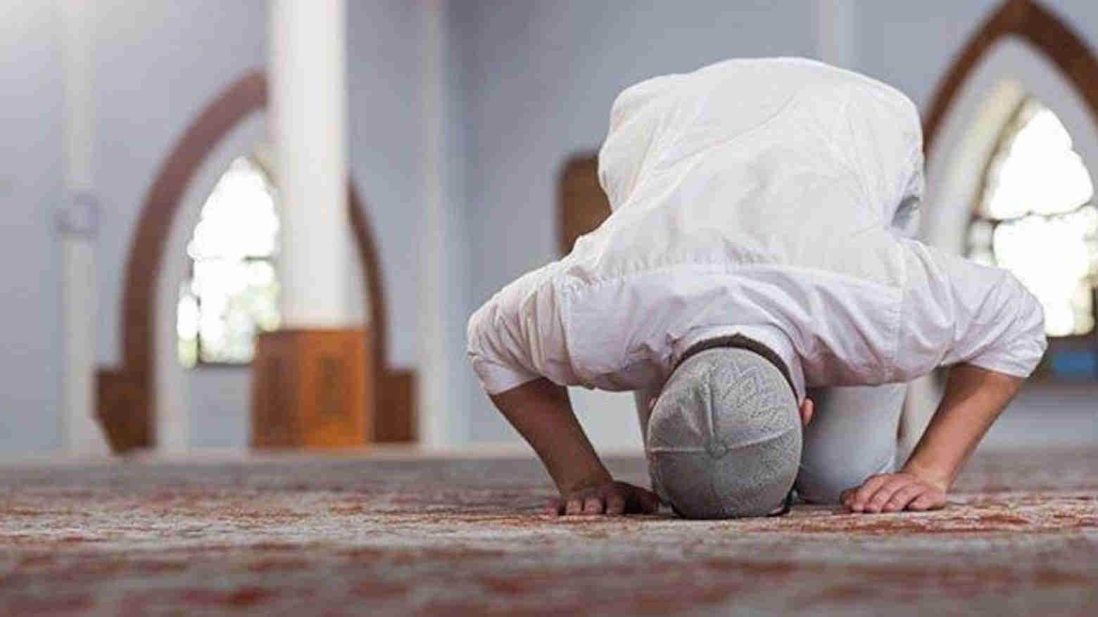 Ilustrasi ibadah salat. Foto: Repro google.com