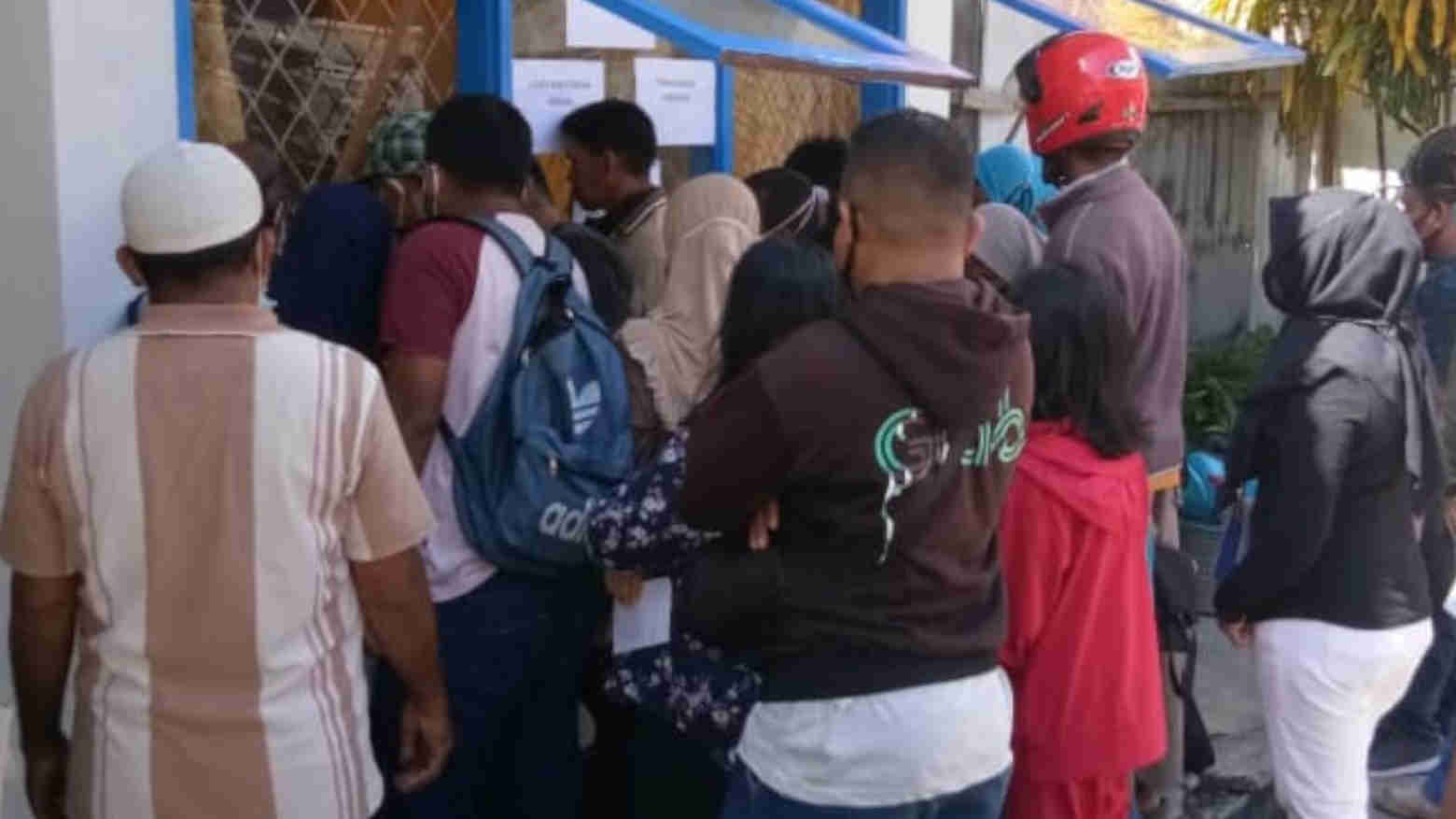 Para pelaku usaha di Kendari saat mendaftarkan usahanya untuk mendapatkan BPUM tahun 2020. Foto: Dok. Dinas Perdagangan Kota Kendari
