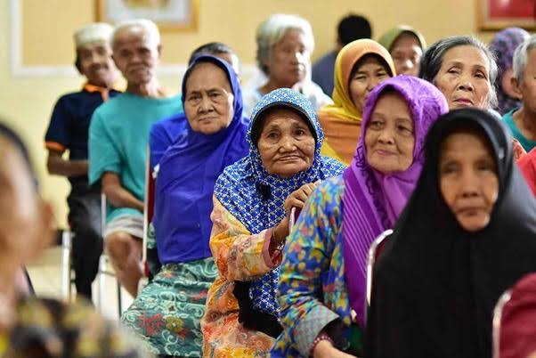Ilustrasi sejumlah lansia. Foto: Repro Alzi.or.id