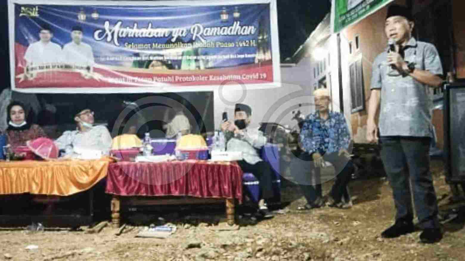 Suasana safari Ramadan Abdul Rasak dan Andi Sulolipu di Kelurahan Labibia. Foto: Kardin/Telisik