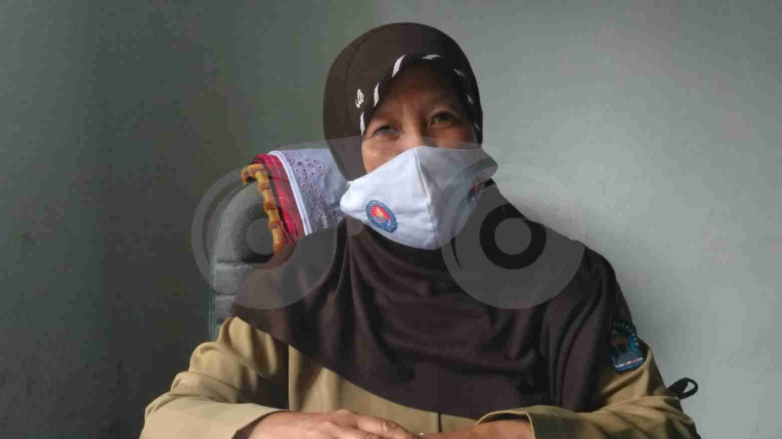 Kabid Pengawasan Lingkungan dan Adiwiyata DLHK Kendari, Ratna. Foto: Fitrah Nugraha/Telisik