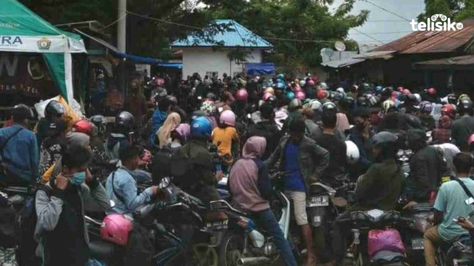 Situasi pelabuhan penyebrangan Torobulu saat H-1 larangan mudik diberlakukan. Foto: Ist.