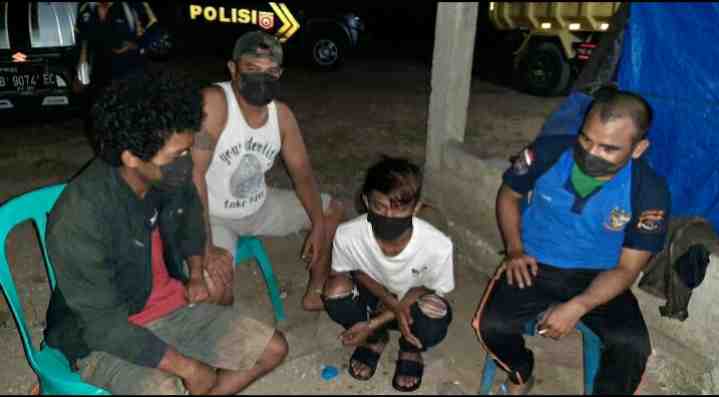 Anggota Polsek Reo berhasil tangkap satu buronan Curanmor di Sambi, Reok Barat. Foto: Ist.