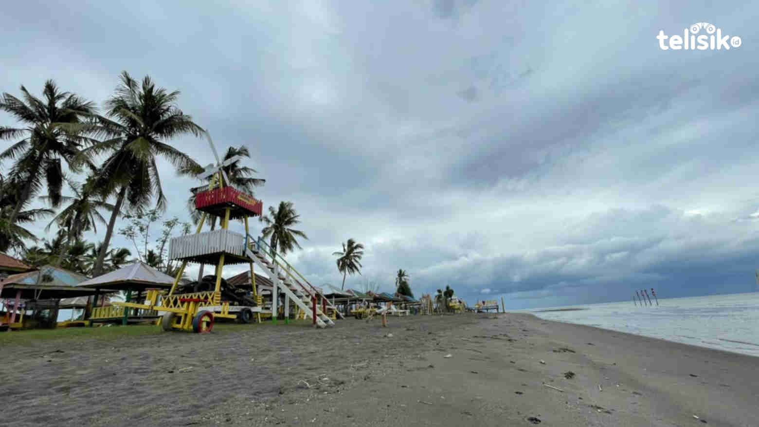 Pantai Wisata Kalomang. Foto: Siswanto Azis/Telisik