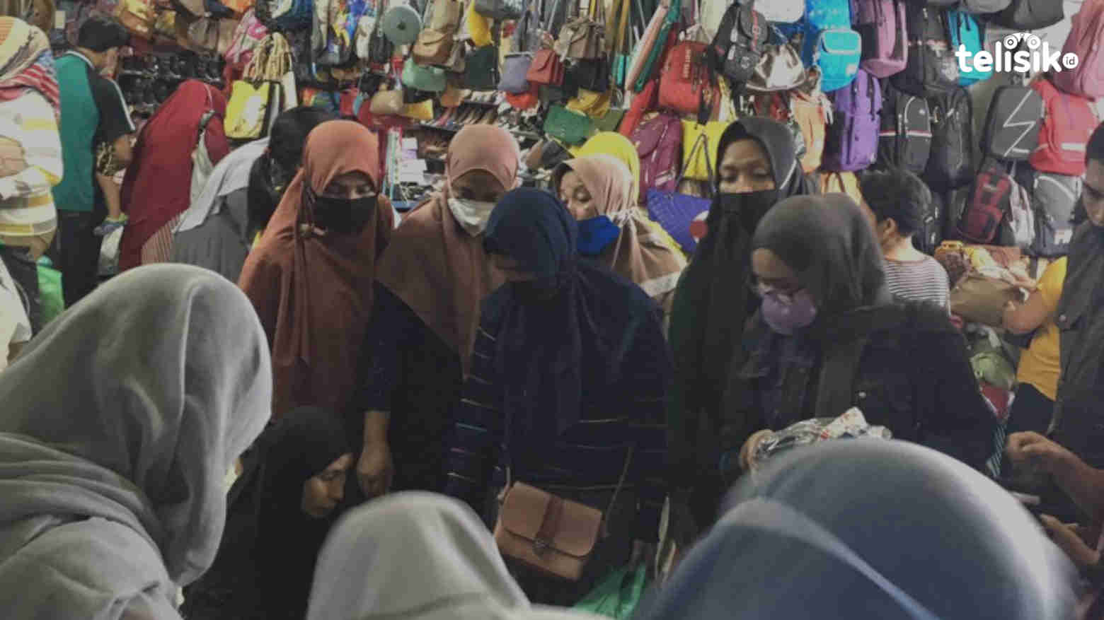 Suasana dalam mall Mandonga. Foto: Putri/Telisik