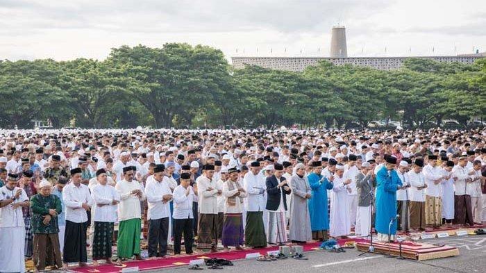Ada adab-adab yang harus dilakukan saat Hari Raya Idul Fitri. Foto: Repro Tribunnews.com