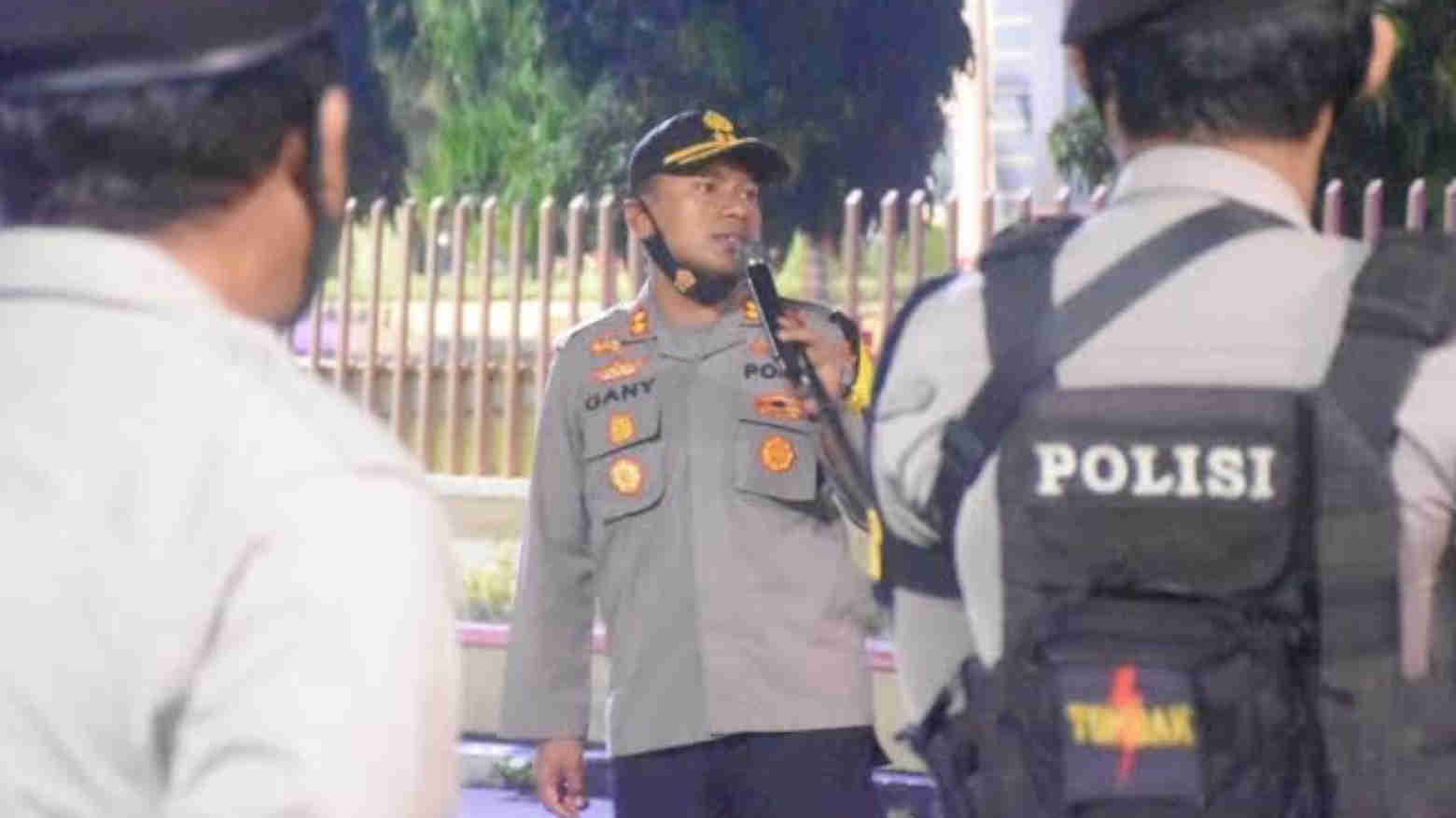Kapolres Bulukumba AKBP Gany Alamsyah saat melakukan apel siaga. Foto: Ist.