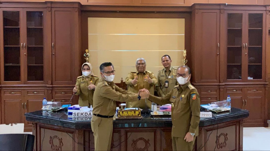 Tapal batas Kota Kendari dan Konawe Selatan (Konsel) telah disepakati, Selasa (18/5/2021). Foto: Ist.