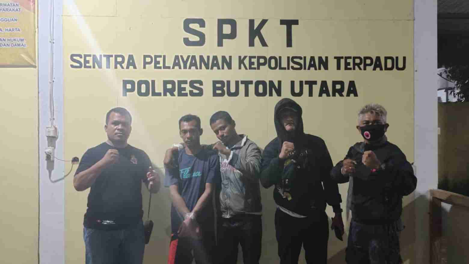 Pelaku saat diamankan di Mapolres Butur. Foto: Ist.