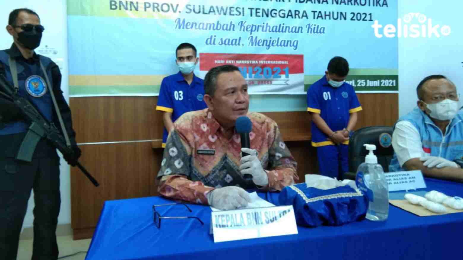 Kepala BNNP Sultra, Sabaruddin Ginting saat menyampaikan pengungkapan kasus narkotika. Foto: Ibnu/Telisik