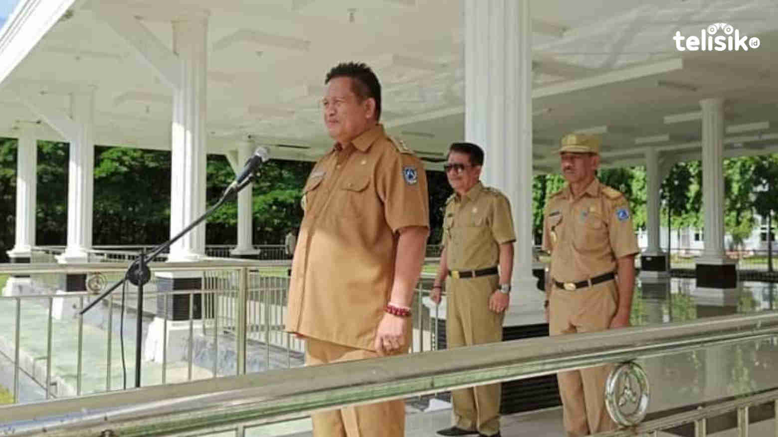 Bupati Muna, LM Rusman Emba bersama Wabup, Abdul Malik Ditu da Asisten III, Ali Basa. Foto: Sunaryo/Telisik