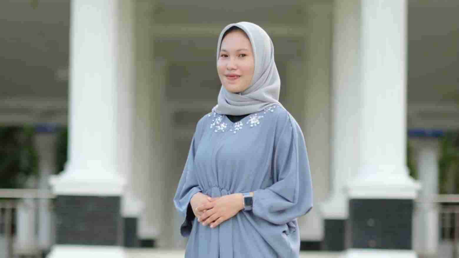 Meiske Chonstansyah alias Aisyah, mahasiswi Asal Kendari yang pilih jadi mualaf. Foto: Ist.