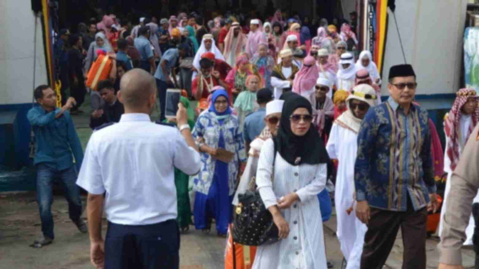 Jemaah haji 2019 tiba di Kolut usai menunaikan ibadah haji. Foto: Repro Kemenag.go.id