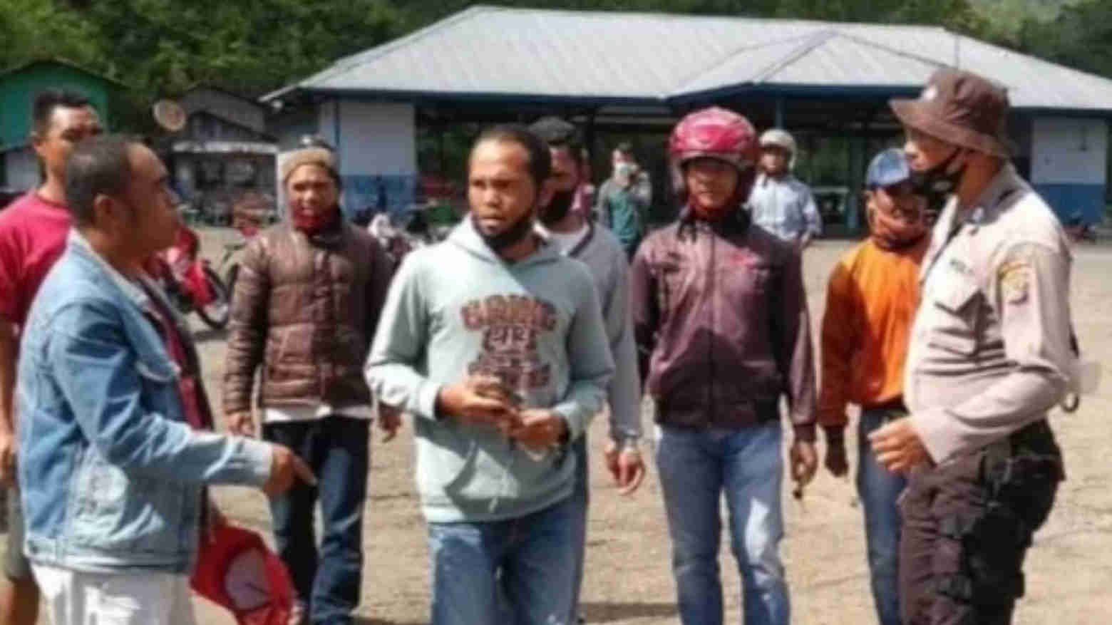 Polisi saat tiba di Terminal Carep. Foto: Ist.