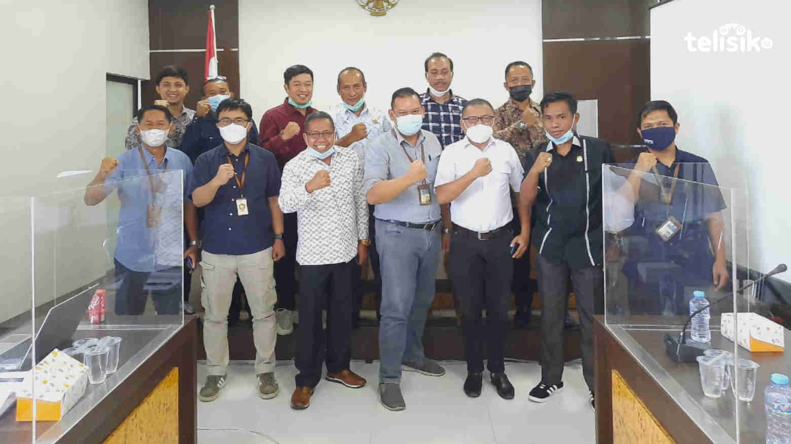 Anggota DPRD Muna saat berkonsultasi di KPPU Makassar. Foto: Ist.