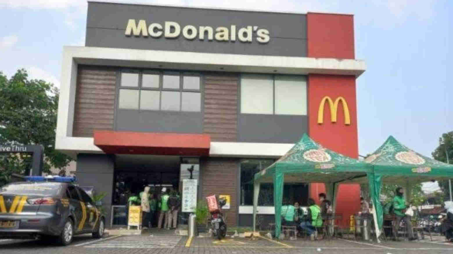 Suasana gerai McDonald's. Foto: Repro Suara.com