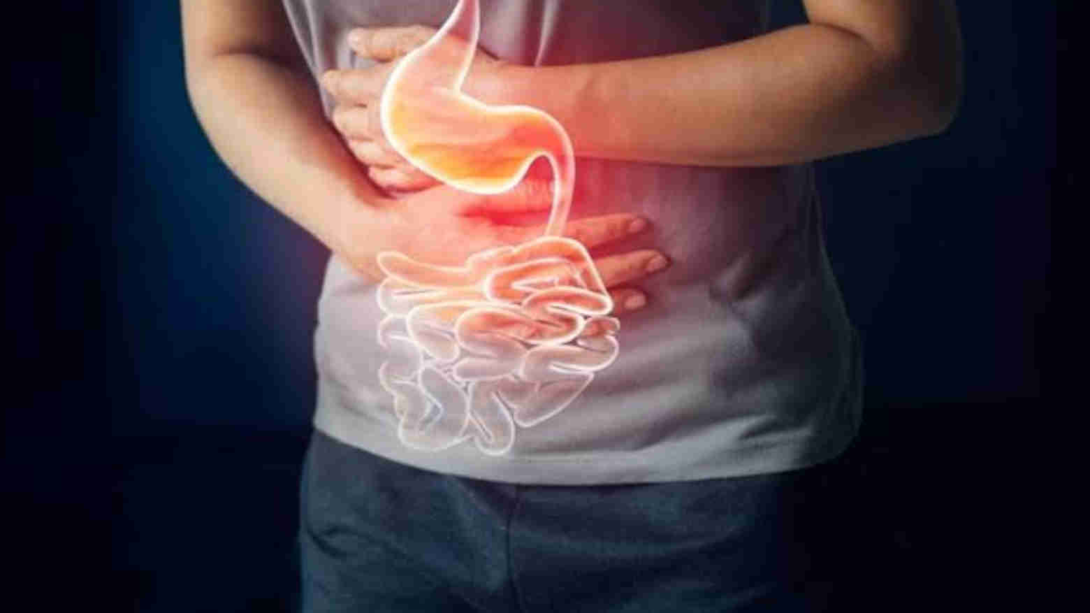 Seseorang terkenal penyakit usus buntu. Foto: Repro google.com