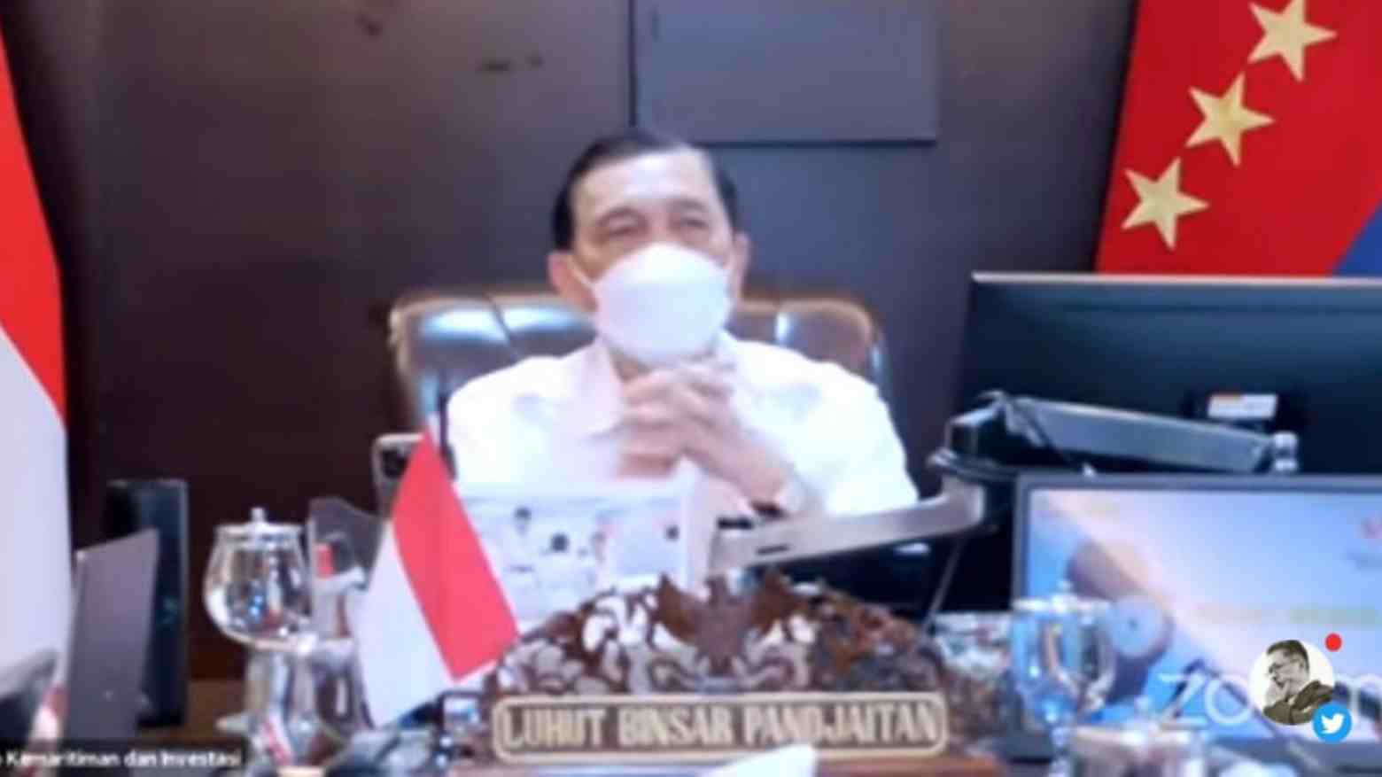Konferensi Pers Menko Luhut B. Panjaitan terkait Media Update Kondisi PPKM Darurat. Foto:  Tangkapan Layar YouTube Kemenko Marves
