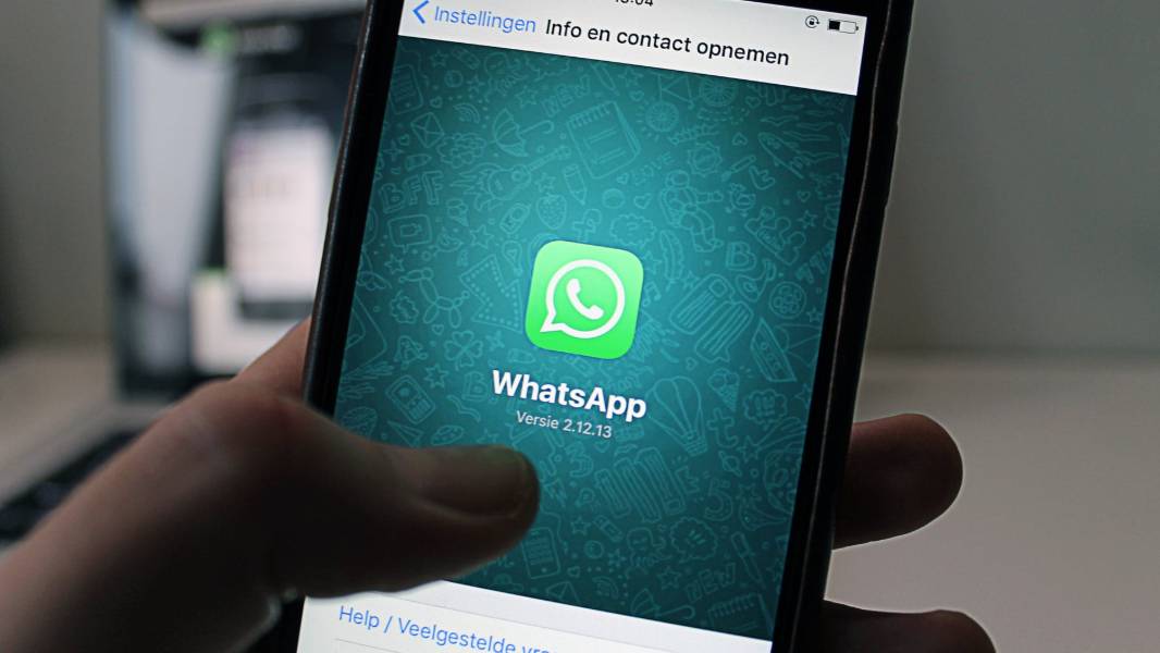Membuat tulisan WhatsApp berwarna. Foto: Repro Beritabaik.id