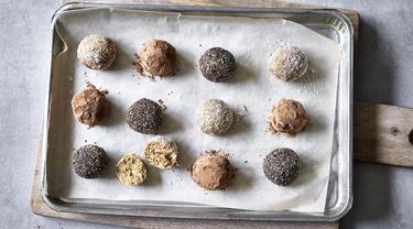 Bola energi, camilan sehat untuk yang sedang diet. Foto: Repro Liputan6.com