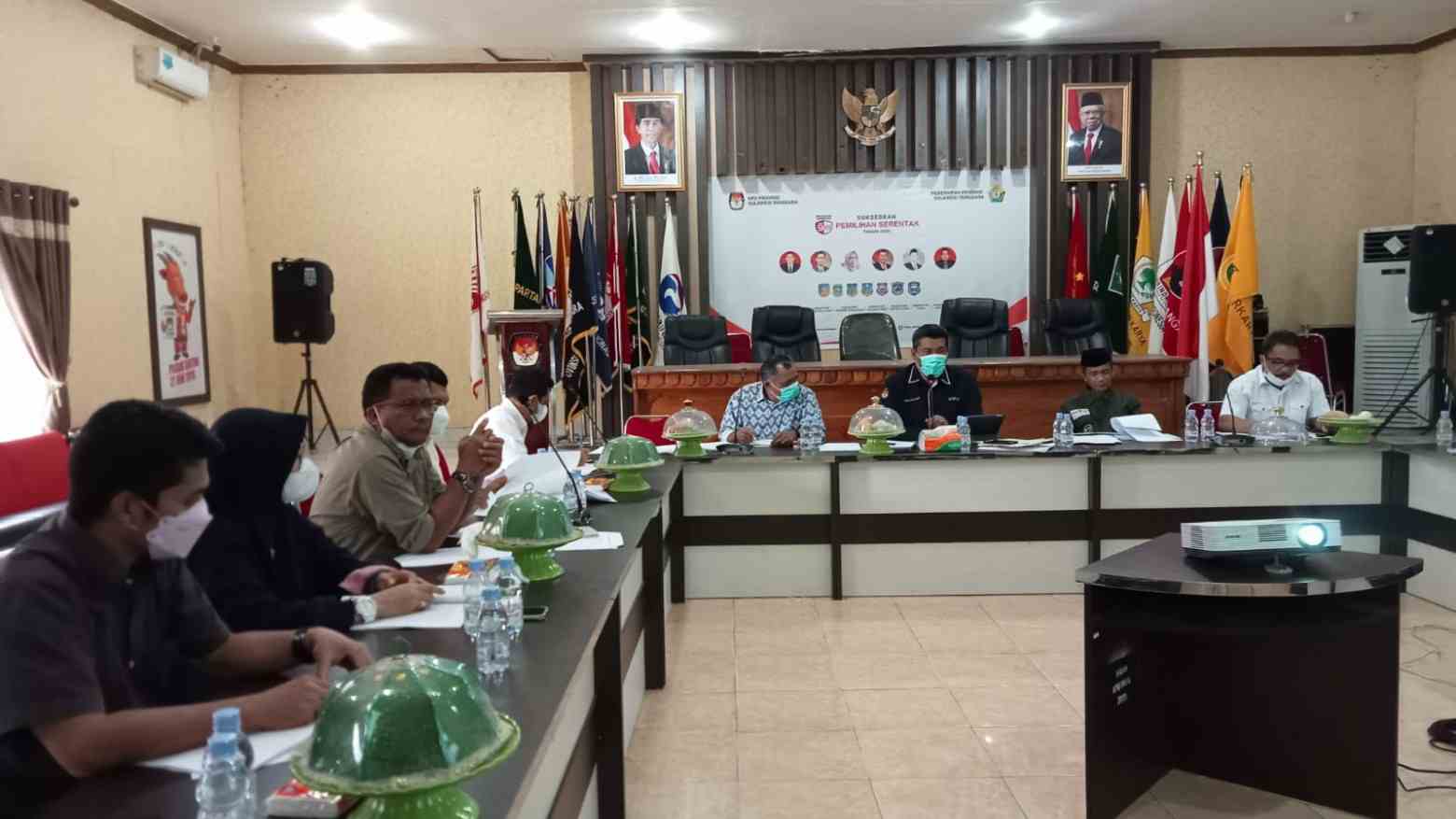 Suasana rapat persiapan program desa peduli pemilu di KPU Sultra. Foto: Han/Dok. KPU Prov. Sultra