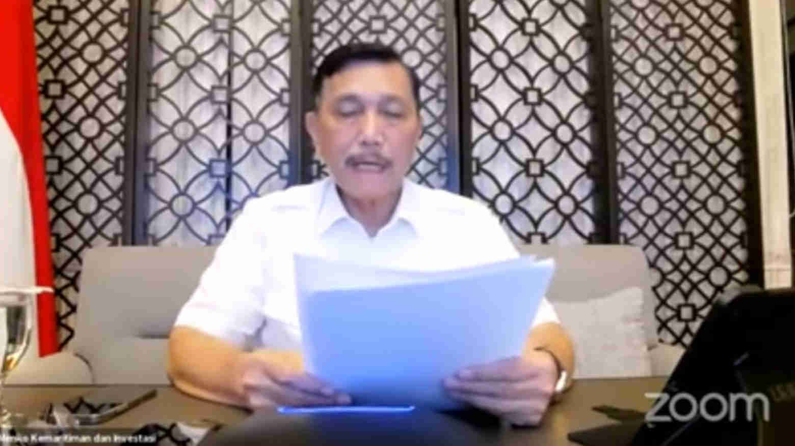 Tangkapan layar Luhut Binsar Pandjaitan dalam jumpa pers. Foto: Repro Google.com