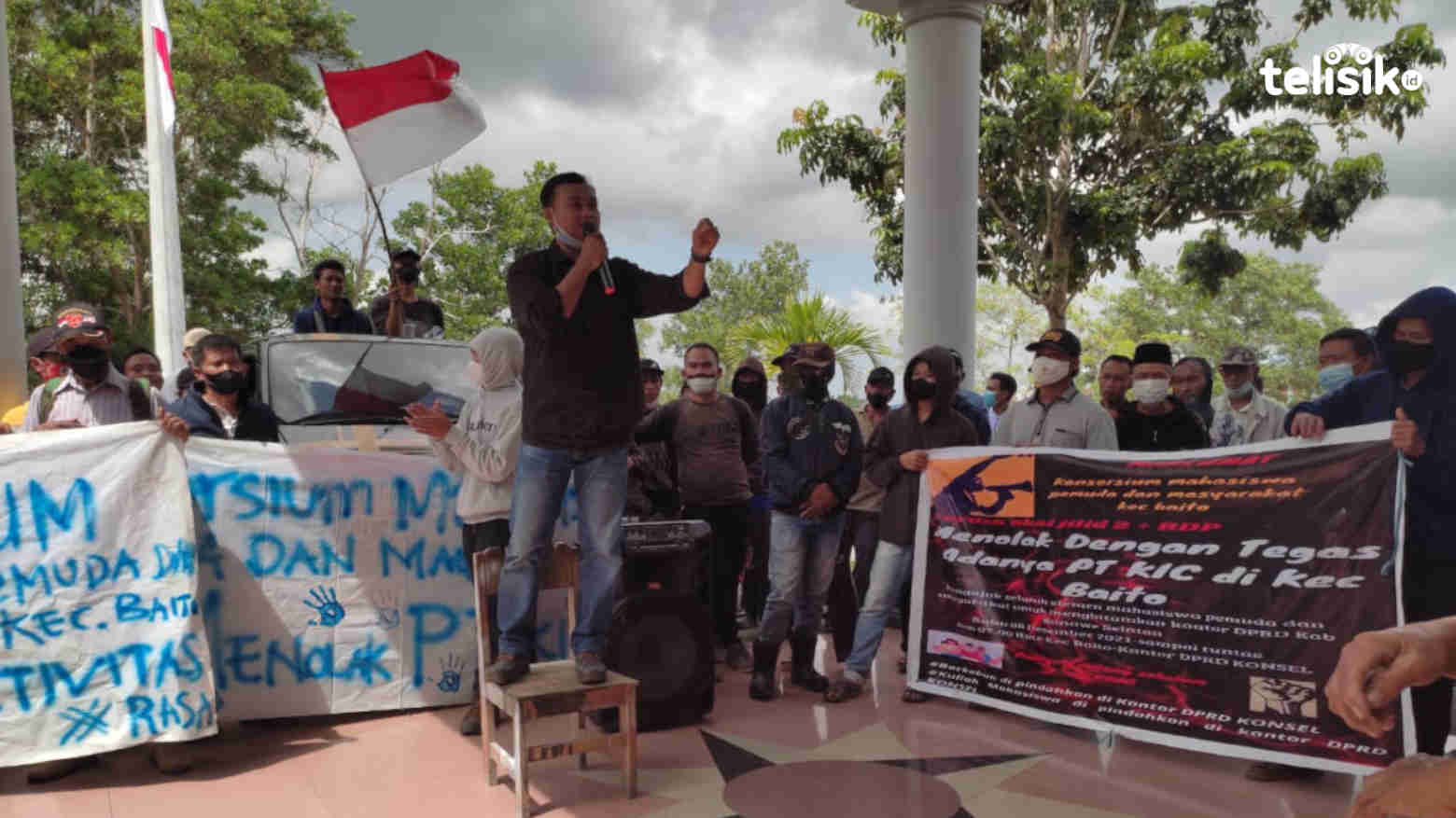 Demo tolak PT KIC di DPRD Konsel. Foto: Hamka/Telisik