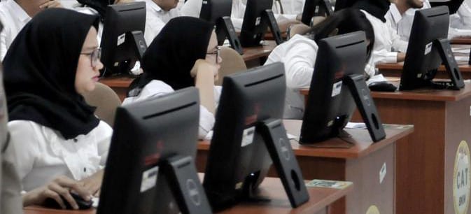 Pelaksanaan seleksi penerimaan CPNS. Foto: Repro google.com