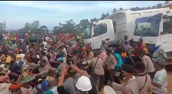 Kericuhan aksi demonstrasi di Site Amesiu PT. GMS, Foto: tangkapan layar video