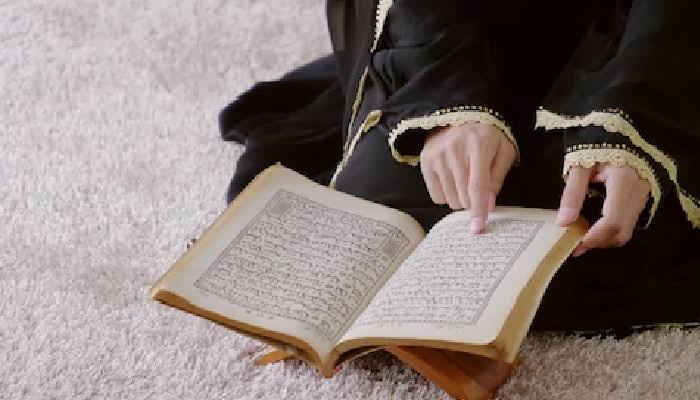 Membaca dua ayat terakhir surah Al-Baqarah, akan mendapat perlindungan dari godaan jin dan akan mendapat kecukupan rezeki. Foto: Repro Islampos.com