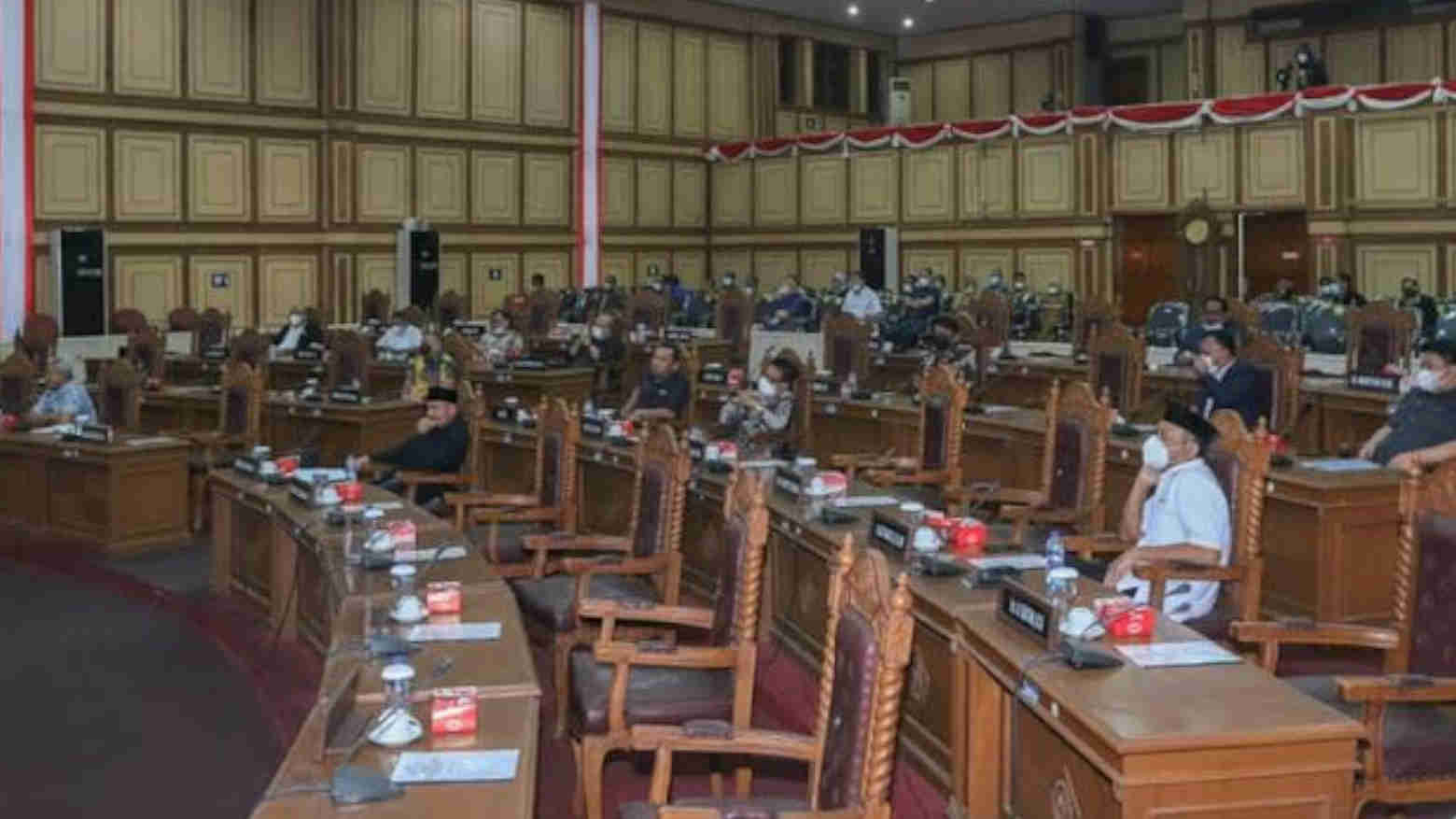Suasana rapat paripurna DPRD Sultra. Foto: Dinas Kominfo Sultra
