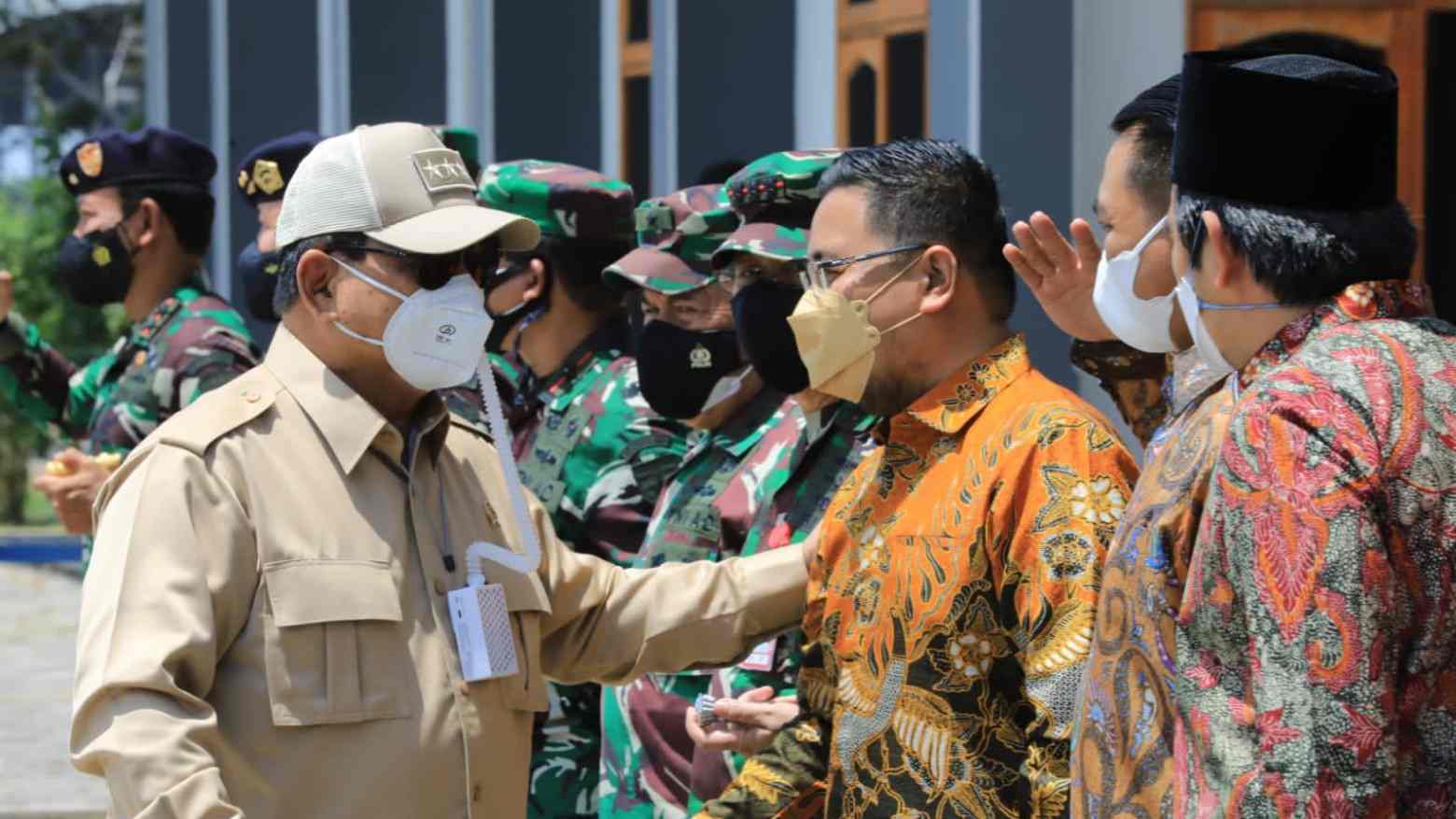 Ketum Gerindra Prabowo Subianto saat menemui pengurus Gerindra Jatim. Foto: Ist.